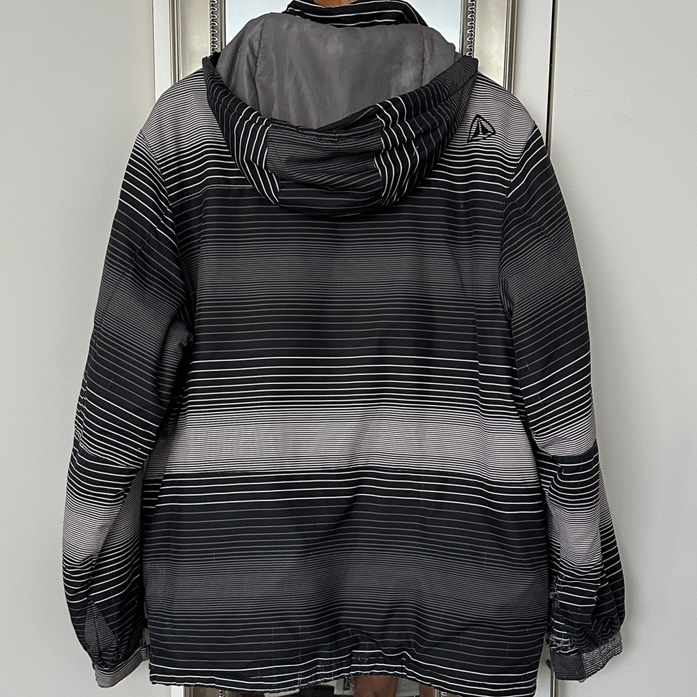 Firefly Men's Striped Black and Gray Ski Jacket - Picture 8 of 10
